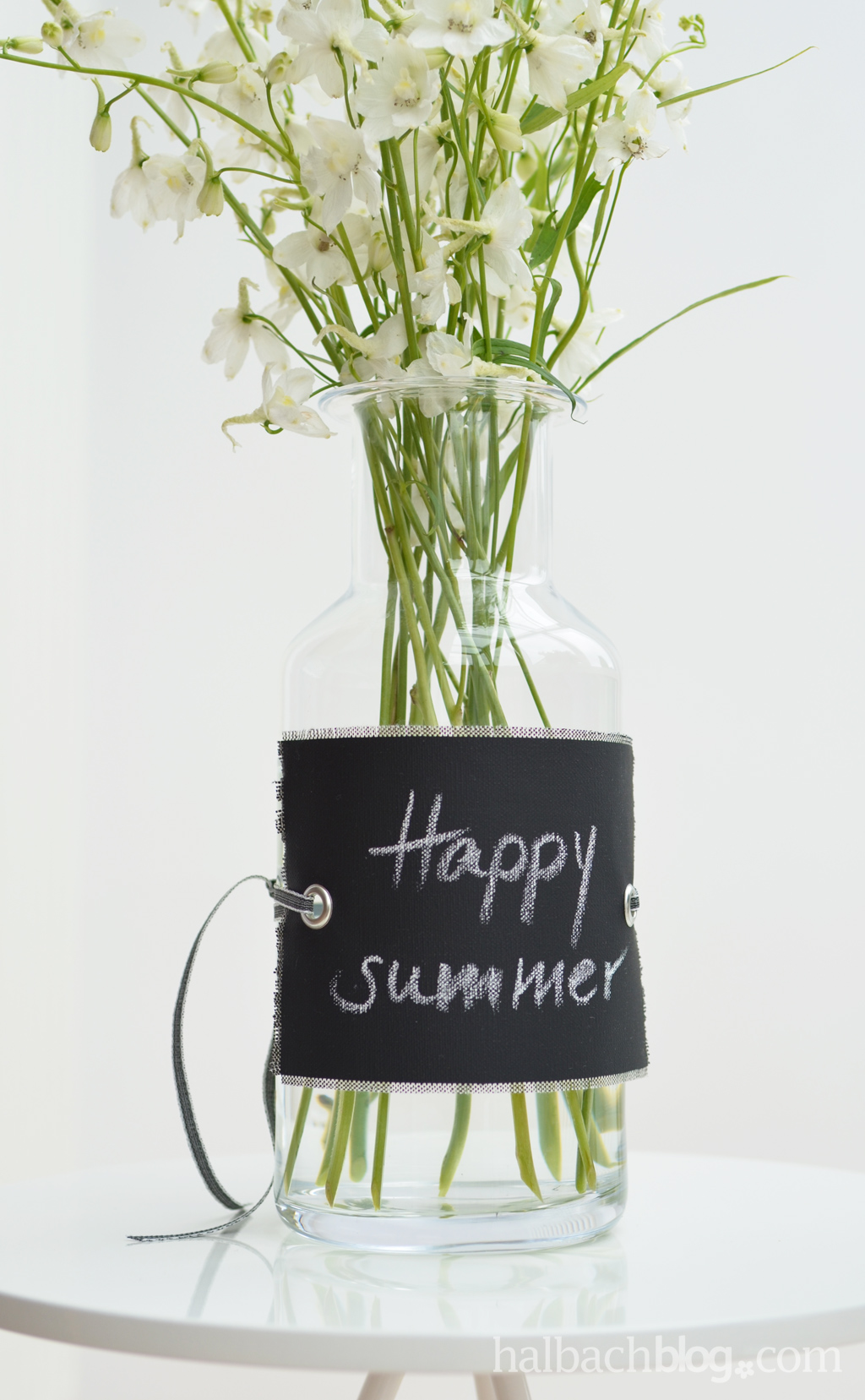 Sommer-DIY: Tafelstoff-Banderole für die Vase