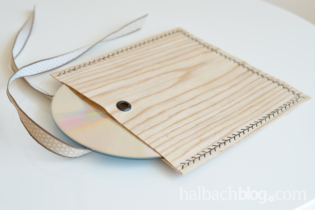 Zum Verschenken schön: Holzfurnier-Stoff-CD-Hülle