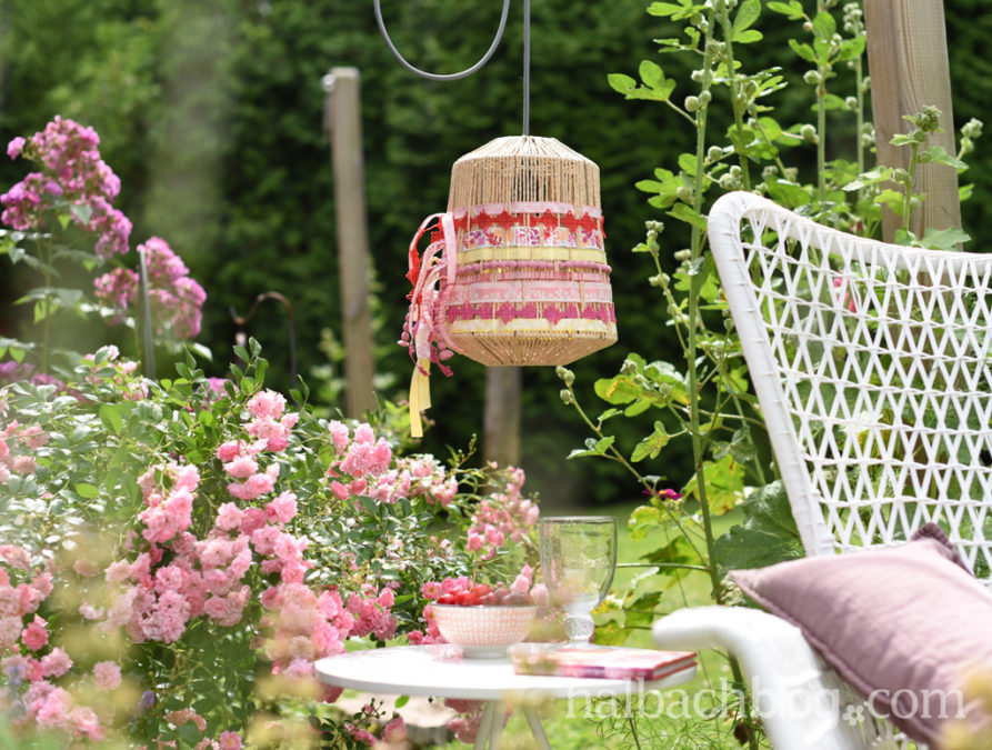 Summertime: Bänderlampe fürs Draußenzimmer