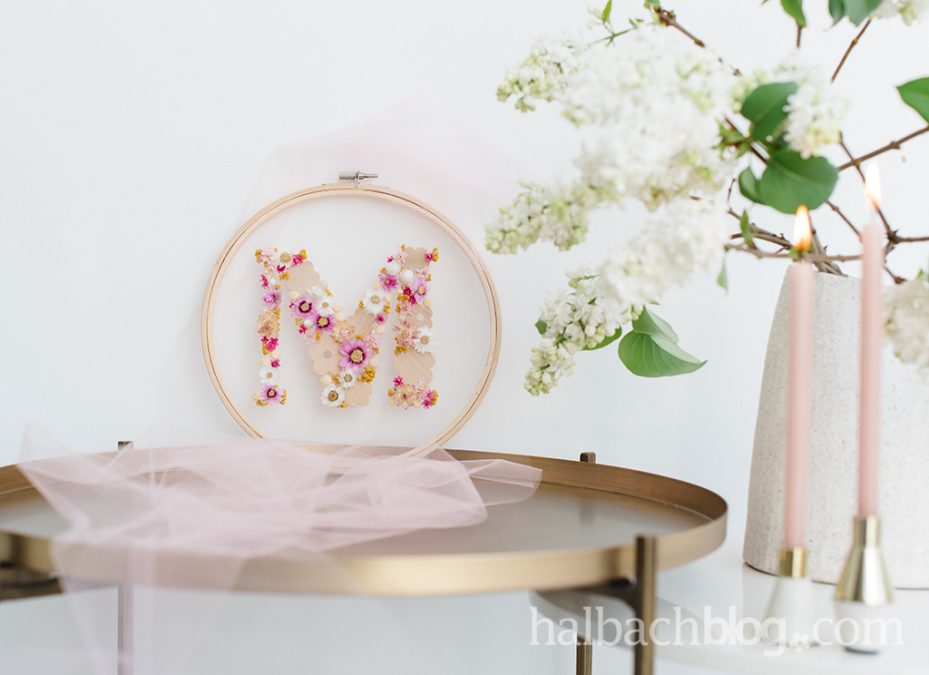 Lovely Embroidery Hoop: Tüll trifft Trockenblumen