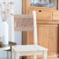 Stuhl mit DIY-Kordellehne